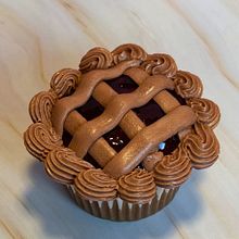 Mi proyecto final. Un projet de St, lisme culinaire, Pâtisserie, Cupcakes, Art comestible , et Crème au beurre de Faby Ramirez - 07.07.2025