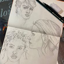 Sketchbook de retratos  Ein Projekt aus dem Bereich Artistische Zeichnung, Zeichnung, Porträtzeichnung, Sketchbook und Skizzenentwurf von Belén Trinidad - 09.07.2025