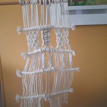 Mi primera práctica de nudos. Een project van Ontwerp van accessoires, Craft,  Interieurdecoratie, Textiel, Interieurontwerp y Macramé van Lorena Barrios Marin - 11.07.2025