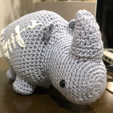 Mi primer Amigurumi Ein Projekt aus dem Bereich H, werk, Spielzeugdesign, DIY, Weben, Crochet, Amigurumi und Textildesign von martha_cardenas1102 - 13.07.2025