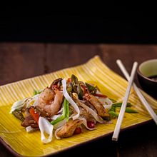 Sabores en la memoria. Un projet de Photographie numérique, Photographie gastronomique, Photographie pour Instagram, Photographie lifest, le, Photographie smartphone, Retouche photographique, Photographie, Photographie de produits, Réseaux sociaux, St , et lisme culinaire de MAURICIO BAHAMONDE CANUMAN - 15.07.2025