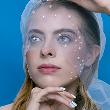 perlas. Photograph, Photo Retouching, Fashion Photograph, Portrait Photograph, and Digital Photograph project by Juan Pablo Marin Mejia - 07.17.2025