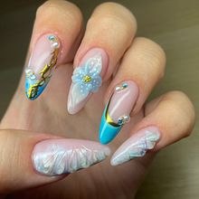 Nail artist journey. Een project van  Tekening, Craft,  Beeldende kunst,  Ontwerp y DIY van Merete Liinold - 02.08.2025