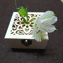 Palabra y silencio . % Angeles Urretavizcaya tarafından hazırlanan Çiçek ve Bitki Tasarımı projesi - 08.12.2025