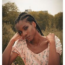 Roots & lights. Fashion Photograph, and Photograph project by Vladimir naveda camones - 08.17.2025