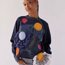 Diana Rikasari x Urban Outfitters . % Diana Rikasari tarafından hazırlanan Moda Tasarımı projesi - 09.04.2025