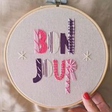 Técnicas avanzadas para letras bordadas. Un proyecto de Bordado, Ilustración tradicional, Lettering y Diseño textil de Oriana - 18.09.2025