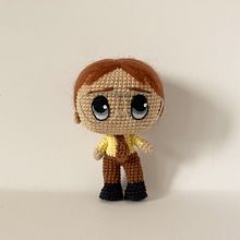 The Two Dwights - Final Project for the Course "Amigurumi: Learn to Crochet People". Un projet de Amigurumi, Artisanat, Crochet, Art textile, Design textile , et Conception de jouets de Anastasia Papathanaki - 20.09.2025