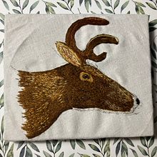 Stag Head thread painting. Embroider, Traditional illustration, and Textile Design project by Sabrina Albert - 09.25.2025