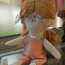 Mimi.. Un progetto di Artigianato, Fotografia per Instagram, Fotografia con smartphone, Modellistica, confezione sartoriale, Fotografia di prodotti, Cucito, Social media e Design di giocattoli di natydegrati - 27.09.2025