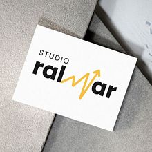 Ralmar Studio. Een project van  Art direction,  Br, ing en identiteit,  Ontwerp, Grafisch ontwerp y Logo-ontwerp van Maria Luz Rivas Palomino - 05.10.2025