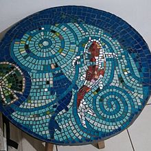 MOSAICO DE ESTANQUE CON PEZ KOI Ein Projekt aus dem Bereich H, werk, Keramik, Dekoration von Innenräumen, Möbeldesign und - bau und DIY von Carmen Higuera Cano - 11.10.2025