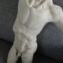 hombre incompleto. Un progetto di Belle arti e Scultura di pedroenriqueramirezaltahona - 12.10.2025