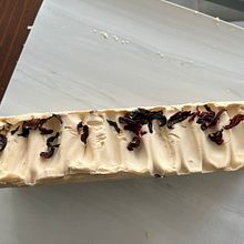 "Jabón sólido: ciencia y naturaleza en equilibrio". Un projet de Artisanat de evelyyn2015 - 13.10.2025