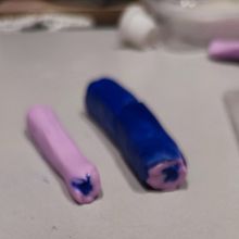Clay earrings. Un projet de Création d'accessoires, Artisanat, DIY , et Design de bijoux de Aggeliki Foteinaki - 17.10.2025