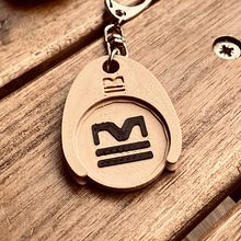 Singapore Trolley Token & Holder — A Thoughtful Take on Everyday Convenience. Projekt z dziedziny  Modelowanie 3D i  Projektowanie 3D użytkownika mosufy - 28.10.2025