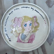 Mi proyecto, plato Candy. Projekt z dziedziny Ceramika, Craft,  Sztuki piękne, Trad, c, jna ilustracja i Malowanie akwarelą użytkownika Romelia Yañez - 28.10.2025