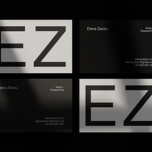 Identidad visual y dossier para un proyecto escénico. Un projet de Design graphique, Conception éditoriale, Communication, Br et ing et identité de La Tecla Studio - 29.10.2025