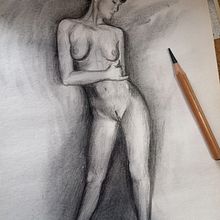 Dibujo gestual de la figura humana . Desenho, Desenho anatômico, Artes plásticas, e Desenho realista projeto de Carlos Adrián De La Paz Almaraz - 02.11.2025