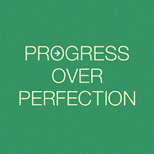 PROGRESS OVER PERFECTION. Un progetto di Animazione, Animazione 3D, Motion graphics, Tipografia e Tipografia cinetica di Alisya Zhafira Hafiz - 06.11.2025
