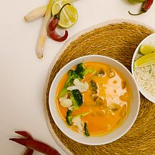 Iced Red Curry . Fotografie digitală, Fotografie alimentară, Instagram Fotografie, Fotografii de stil de viață, Fotografie mobilă, Retușarea fotografiilor, Fotografie, Fotografie de produs, Social Media, St și ling alimentar de agnesemiraz23 - 11.16.2025