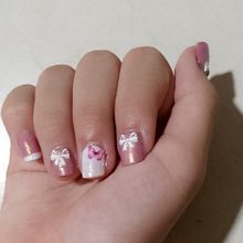 Arte y diseño en uñas . Lukisan Dekoratif, Desain, Ilustrasi tradisional, Lukisan, Dan Desain Pola proyek oleh Benita Mercedez Escobar - 11.21.2025