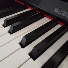 Proyecto final Peeking Ein Projekt aus dem Bereich Audio, Musik und Musikproduktion von Valentina Camacho - 30.11.2025