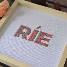 LETRAS BORDADAS. Bordado, e Design têxtil projeto de Marisabel Acosta Silvera - 17.12.2025