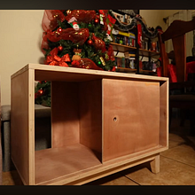 Mesa Cubo. Projekt z dziedziny Craft, Obróbka drewna, Projektowanie wnętrz, Projektowanie i w, rób mebli i DIY użytkownika Pablo Mora - 17.12.2025