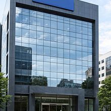 No te pierdas cursos y talleres con XXX. Un projet de Communication , et Conseil créatif de Leandro José Fraisinet - 08.01.2026