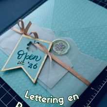 Lettering tarjeta . H, Lettering, Ilustração tradicional, e Lettering projeto de Jessica Menares - 10.01.2026