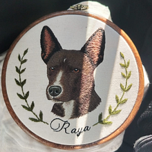 Pintando con hilo: retrato de Raya. Un projet de Broderie, Illustration naturaliste , et Design textile de Guadalupe González Rosas - 12.01.2026