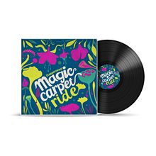 Magic Carpet Ride Cover. Een project van Kalligrafie, Grafisch ontwerp, Traditionele illustratie,  Belettering, Digitale illustratie,  Tekening,  Creativiteit y Digitaal ontwerp van Michaela Stavova - 28.01.2026