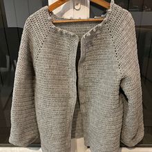 Casaco top down. Un projet de St, lisme, DIY, Art textile , et Design textile de catarinavazw - 30.01.2026