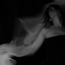 Fine Art Self Portrait: Immersed. Projekt z dziedziny Fotografia art, st, czna i Autoportret fotograficzn użytkownika Valeria Aniké - 08.02.2026