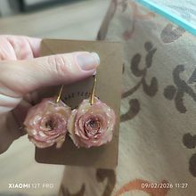 Pendientes con flores naturales resinadas. Accessor, Design, Jewelr, Design, DIY, Arts, and Crafts project by mdadelgado - 02.09.2026