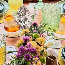 Centro de mesa de almuerzo familiar. Decoração de interiores, DIY, Design floral e vegetal, Design de interiores, e Paisagismo projeto de a3c479 - 10.02.2026