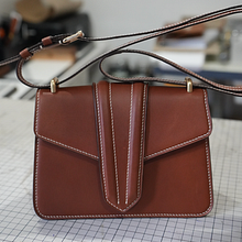 Professional Handbag Design . Desain, Desain Aksesori, Seni, Kerajinan, Desain Busana, Dan Menjahit proyek oleh Marvelous Edegba - 02.13.2026
