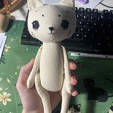 Cute cat . % Aleksandra tarafından hazırlanan Karakter Tasarımı, Sanat ve El Sanatları, Oyuncak Tasarımı, Dikiş, Ve Kalıpçılık ve Elbise Dikimi projesi - 02.18.2026