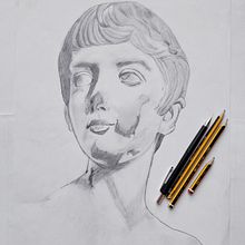 D.A Exercici de llums i ombres sobre un bust. Een project van  Tekening y  Artistieke tekening van Sarah Rondón - 22.02.2026