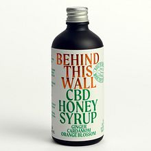 BTW CBD Syrups Ein Projekt aus dem Bereich Br, ing und Identität, Grafikdesign, Design, Kunstleitung und Verpackung von David Matos - 23.02.2026