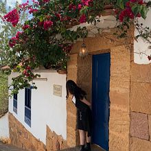 LIA SERRANO Ein Projekt aus dem Bereich Bildende Künste, Grafikdesign, DIY, Design, Textildesign, Fotografie, Br, ing und Identität, Marketing, Kommunikation, Kreativität, Modedesign, Erweiterungsentwicklung, Social Media Design, Growth Marketing, Audiovisuelle Postproduktion, Smartphonefotografie, Digitales Produktdesign, Lifest, le-Fotografie, Farbenlehre, Social Media, Digitalfotografie, Porträtfotografie, Fotoretuschierung, Verlagsdesign, Produktfotografie und Nähen von Natalia Cárdenas Serrano - 09.03.2026