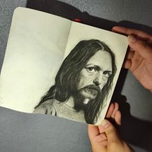 Retrato con lápiz grafito Ein Projekt aus dem Bereich Bildende Künste, Zeichnung, Bleistiftzeichnung, Traditionelle Illustration, Porträtzeichnung, Realistische Zeichnung, Artistische Zeichnung, Skizzenentwurf und Anatomische Zeichnung von Stalin Andrade - 27.03.2026