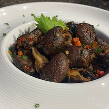 A Taste of Home: Peppered Snail Inspired Plant-Based and Chicken Dishes. Design, DIY, Food Photograph, Food St, and ling project by buniaminkabirat - 04.15.2026