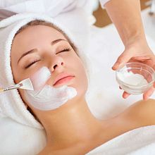 Shop Quality Skincare Products. Graphic Design project by judywalkeer11 - 04.30.2026