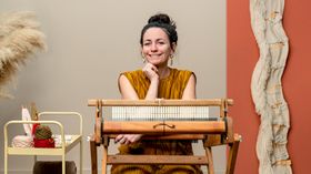 Handloom Weaving: Create Organic Shapes. Craft course by Juliana Maia