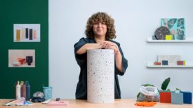 Creación de muebles de resina con técnicas de terrazo. Un curso de Craft, Arquitectura y Espacios de Olivia Aspinall