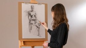 Fundamentals of Figure Drawing with Charcoal. Illustration course by Mildred Hankinson