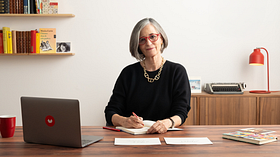 Introducere în scrierea creativă . Scriere de Mónica Lavín