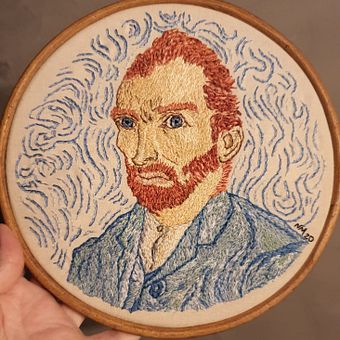 Pinceladas Bordadas — Autorretrato em Linhas. Projekt z dziedziny  Haft, Craft, Kreat i wność użytkownika Natacha Mattos - 19.04.2025